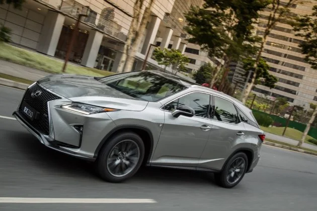 Lexus lança nova geração do RX 350 por R$ 337 mil 7