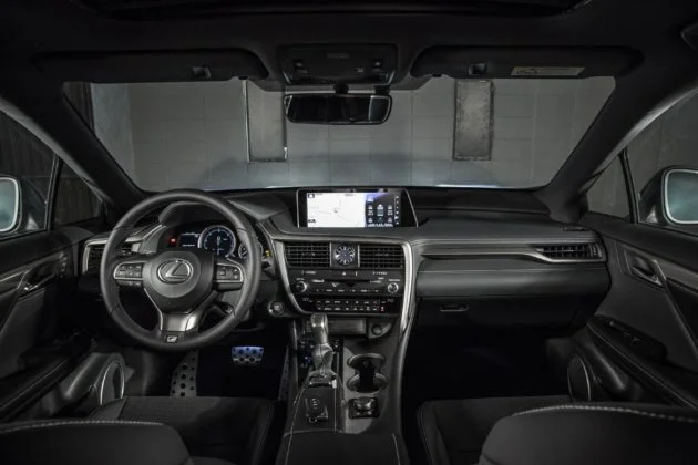 Lexus lança nova geração do RX 350 por R$ 337 mil 9