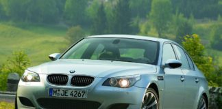 BMW M5 modelo 2005 está envolvida no recall