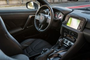 superesportivo GT-R chega ao Brasil