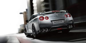 superesportivo GT-R chega ao Brasil