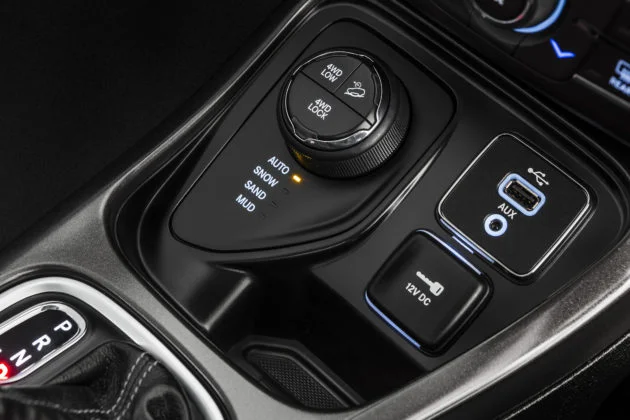 Novo Jeep Compass chega ao Brasil a partir de R$ 99.990 19