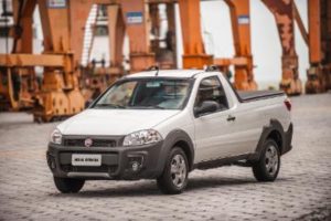 Fiat Strada chega à linha 2017