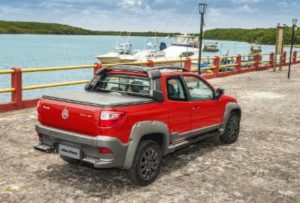 Fiat Strada chega à linha 2017