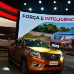 nissan-apresenta-nova-frontier-e-esportivo-gtr-2
