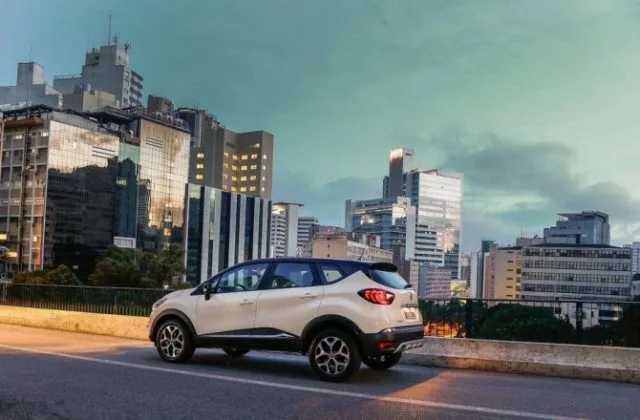 Renault Captur nacional chega com preço a partir de R$ 78.900 9
