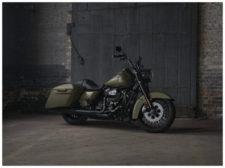 Harley-Davidson apresenta Road King Special
