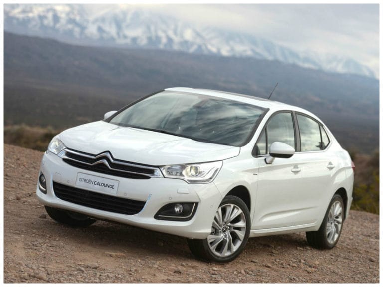 Citroën convoca C4 Lounge para recall