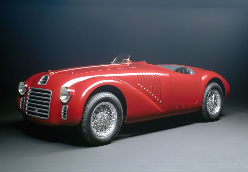 Ferrari 125 S (1947): Foi o primeiro modelo lançado pela Scuderia, ficando restrito somente às pistas