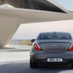 Jaguar XJ 2018 ganha versão apimentada com motor V8 de 575 cv 13
