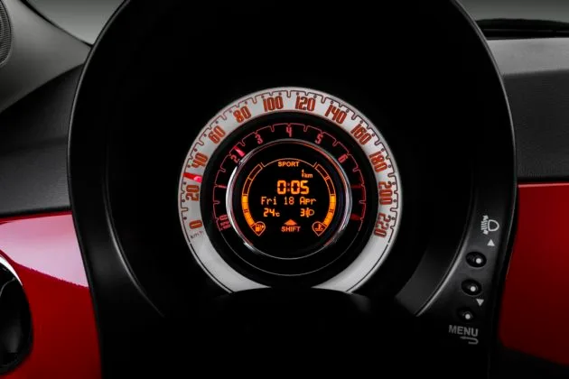 Fiat 500 2017 ganha novos itens por R$ 61.396 5