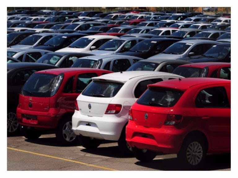 Caem as taxas de juros para financiamento de veículos novos, diz Anefac