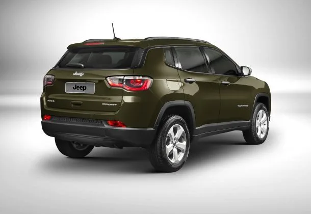 Jeep Compass ganha versão flex 4X4 por R$ 117.990 9