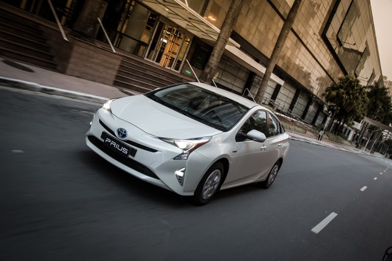 Toyota faz recall do Prius no Brasil por risco de incêndio