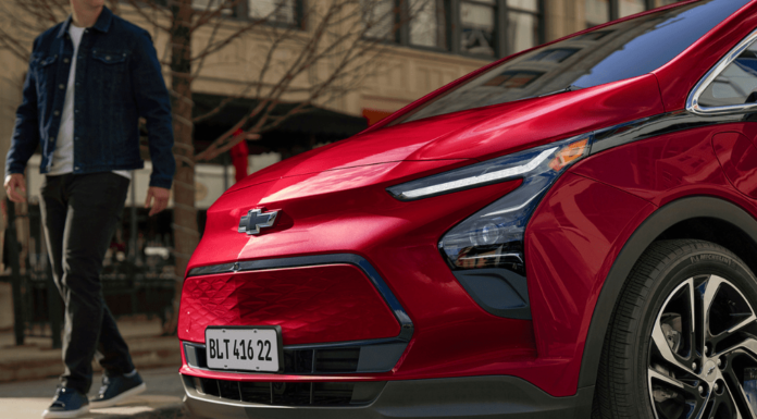 frente do novo Chevrolet Bolt EV