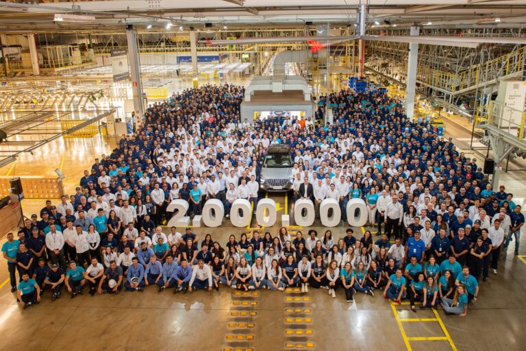 Hyundai celebra novo recorde: 2 milhões de veículos produzidos em 11 anos