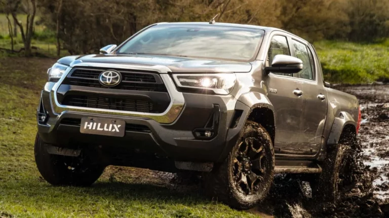 Toyota Hilux SRX Plus – A Picape Robusta e Elegante