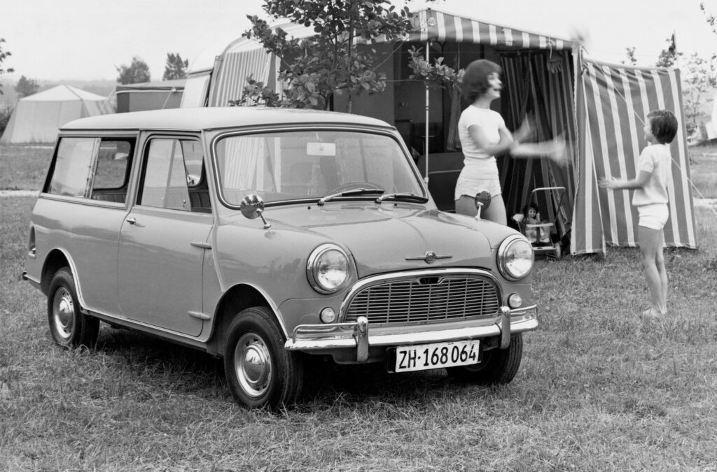 MINI completa 65 anos: Uma jornada épica de inovação e estilo 2 MINI completa 65 anos: Uma jornada épica de inovação e estilo 1