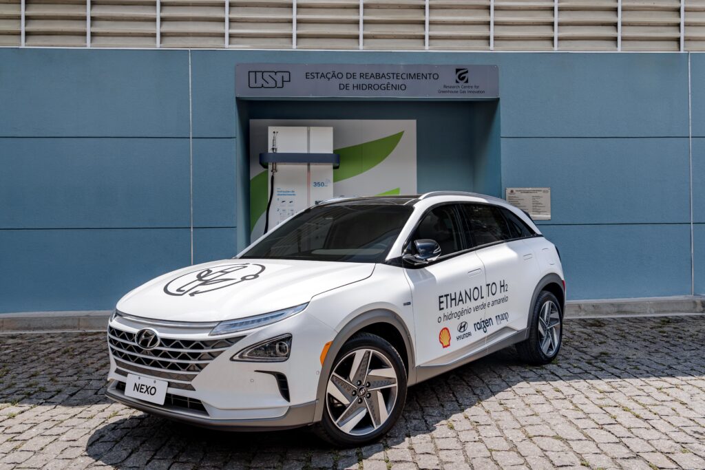 Hyundai NEXO oferece 163 cv de potência combinada entre a célula de combustível e o motor elétrico