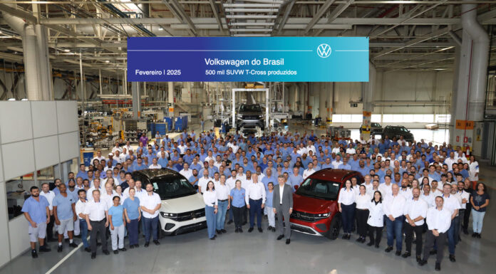 SUV mais vendido do Brasil, o Novo T-Cross é fabricado na unidade da Volkswagen em São José dos Pinhais (PR).