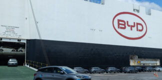 Navio Explorer No.1 da BYD atraca novamente no Brasil trazendo veículos das famílias Dolphin, Song e Yuan