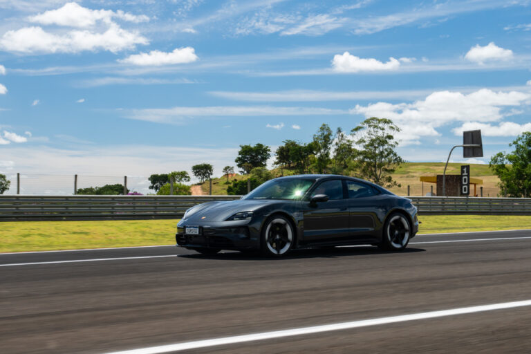 Porsche lança nova geração do Taycan no Brasil