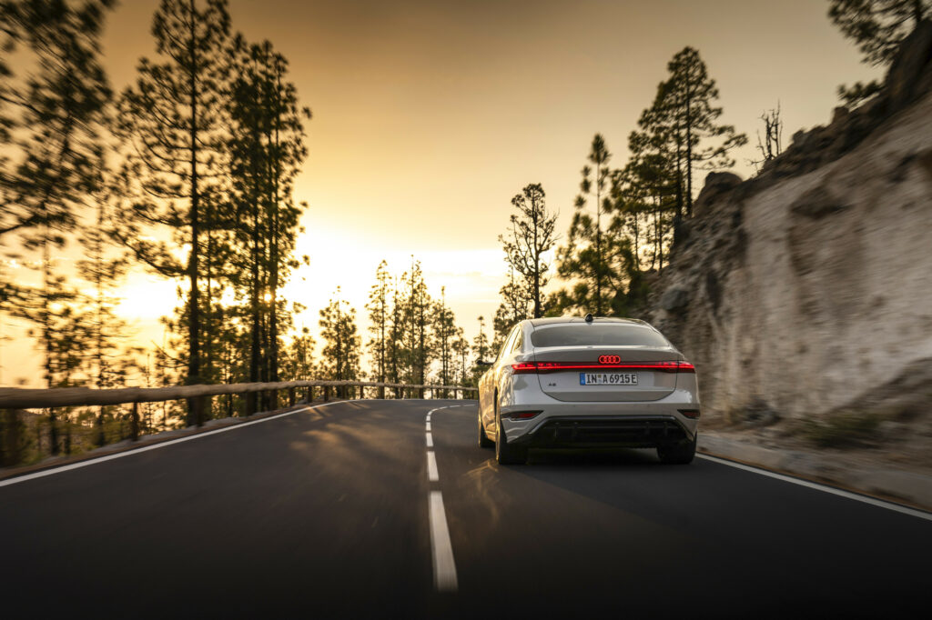 Audi confirma A6 e-tron no Brasil em 2025 1 Modelo 100% elétrico se destaca pela eficiência aerodinâmica, autonomia de 445 km e carregamento ultrarrápido