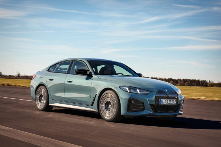 BMW i4 está disponível nas versões eDrive40 e M50