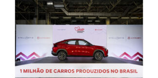 Citroën Basalt Shine foi o modelo escolhido para ser o carro de número 1.000.000 da marca a sair na linha de produção no Rio de Janeiro