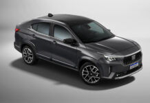 Fiat Fastback ganha Teto solar panorâmico