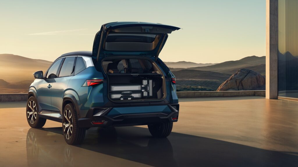 Renault Boreal estreia no Brasil 3 Capacidade total do porta-malas: 586 litros