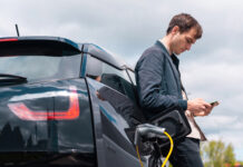 Híbridos e elétricos usados
