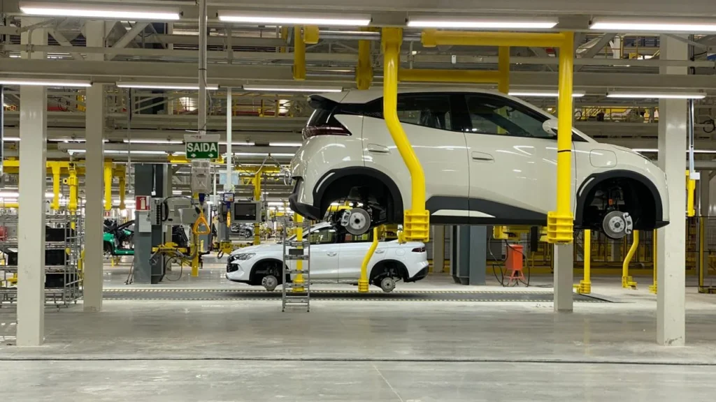 Primeira fábrica da BYD no Brasil: o que muda no mercado de carros e nos seminovos elétricos 2 Primeira fábrica da BYD no Brasil: o que muda no mercado de carros e nos seminovos elétricos 1