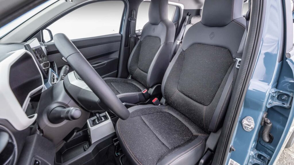 Renault Kwid E‑Tech 2026 – O elétrico mais acessível do Brasil e o que isso significa para quem compra usado 6 Renault Kwid E‑Tech 2026 – O elétrico mais acessível do Brasil e o que isso significa para quem compra usado 5