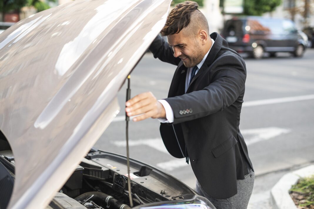 Checklist de fim de ano: o que revisar no carro antes de pegar estrada