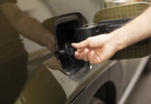 Como economizar combustível nas viagens de fim de ano (sem truques mirabolantes) Como economizar combustível