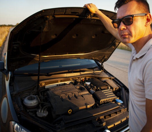 Cuidados com o carro no calor de dezembro: como proteger motor, pintura e bateria